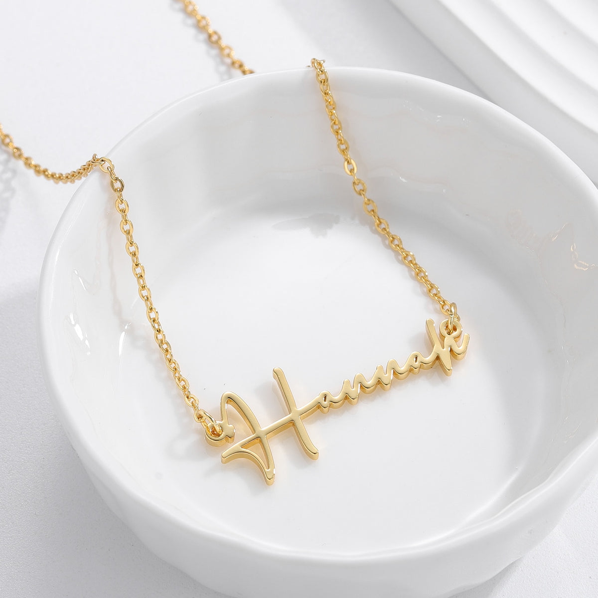 Hanna Cursive Name Necklace